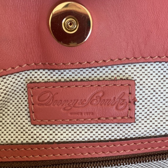 LIKE NEW Dooney & Bourke Rose Leather Barlow Bag. - Picture 7 of 11